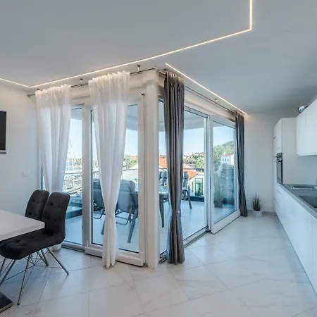 Good Life Apartmán Preko