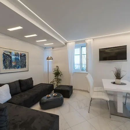 Good Life Apartman *