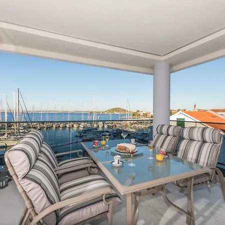Good Life Apartment