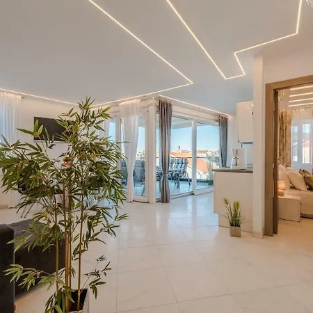 Good Life Apartment